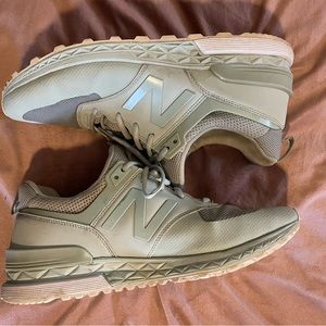 New Balance Sneakers